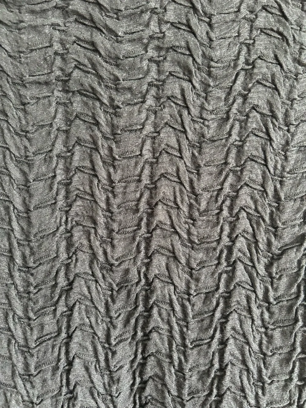 Zara Black Textured Crew Neck Tee - Picture 2 of 4